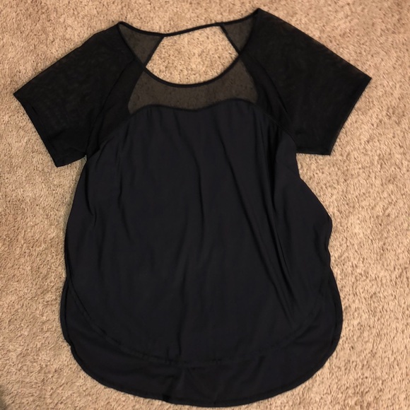 Black lululemon top. - Picture 1 of 3